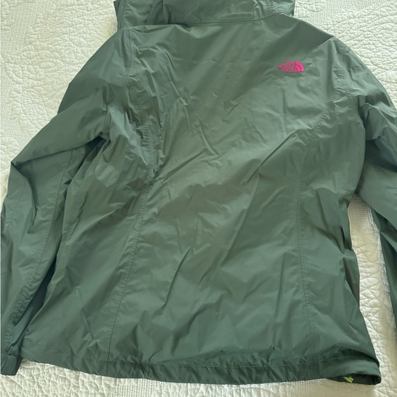 The north face rain jacket - Picture 3 of 5